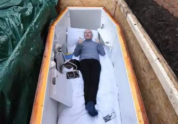 Shocking! Man Allows Himself to Be Buried Alive in a Coffin for Three Days...You Won